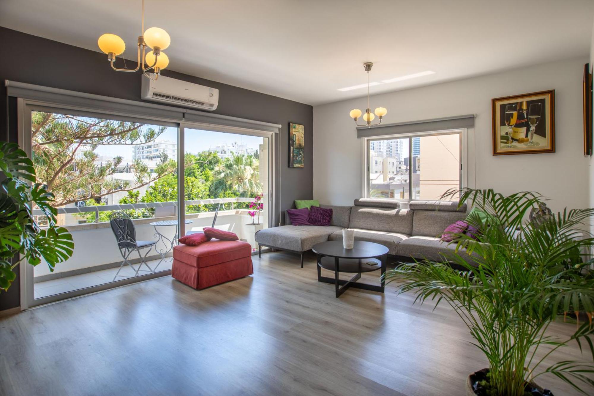 Neapolis Residence Spacious Quiet Near Beach Limassol Extérieur photo