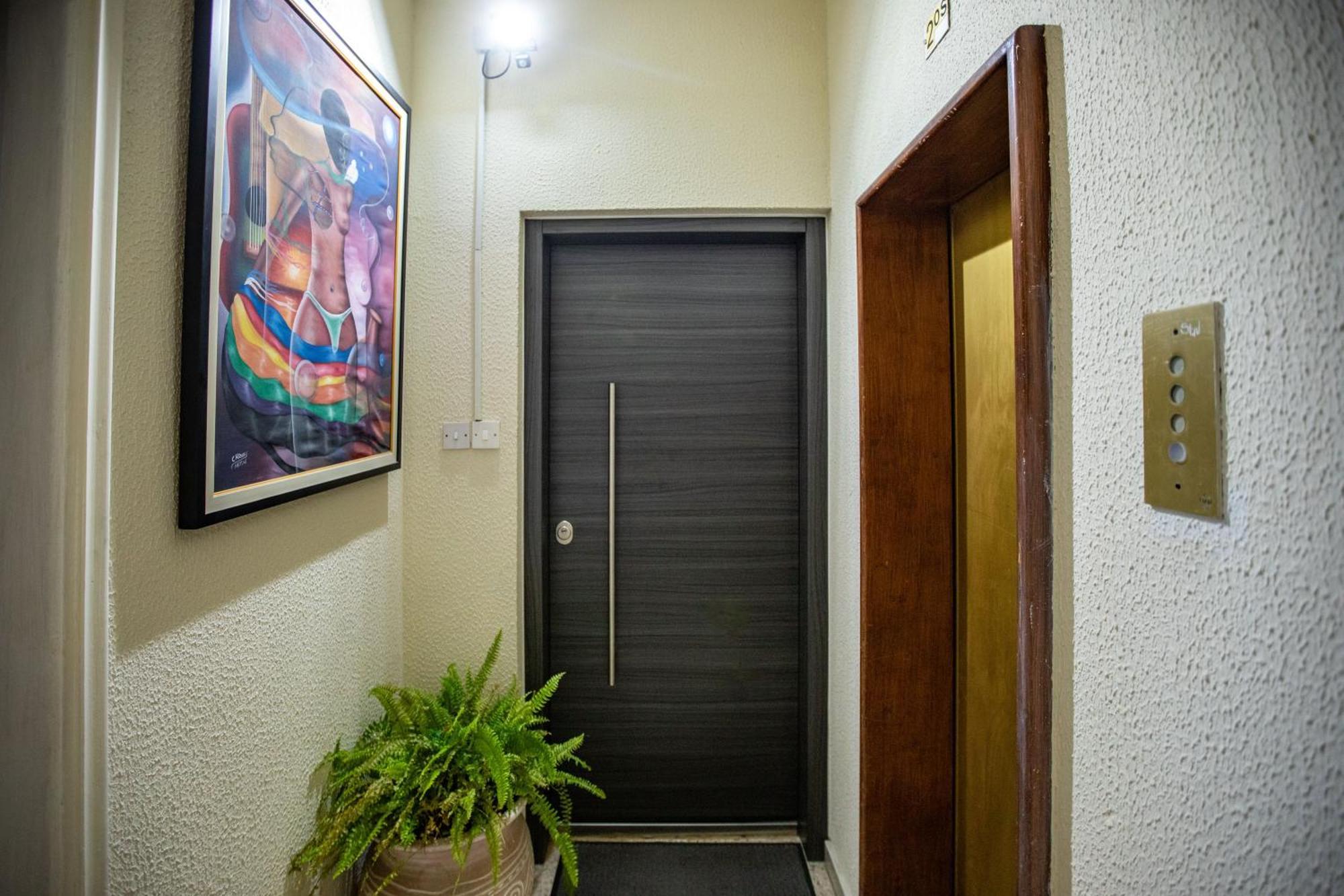 Neapolis Residence Spacious Quiet Near Beach Limassol Extérieur photo