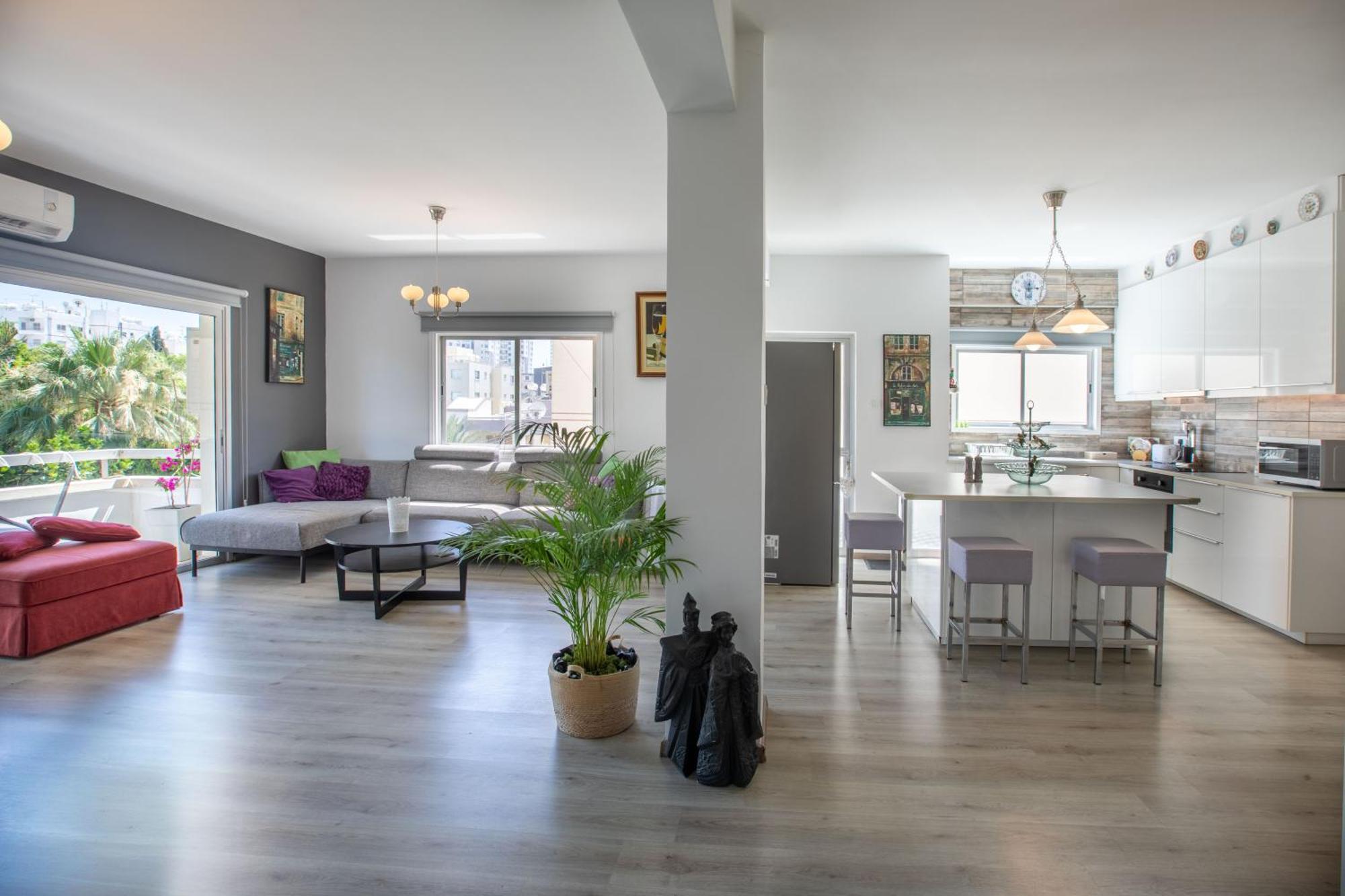 Neapolis Residence Spacious Quiet Near Beach Limassol Extérieur photo
